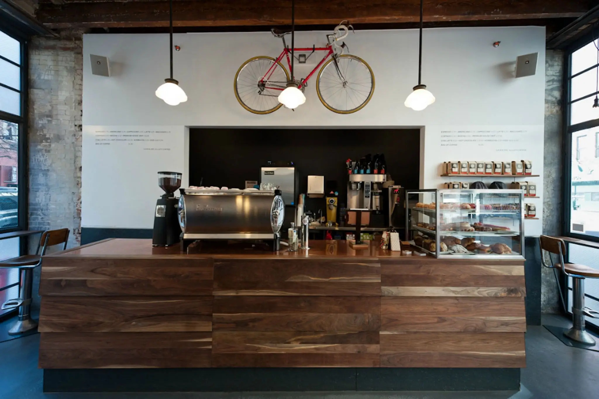 Modern kitchen and coffee bar amenity